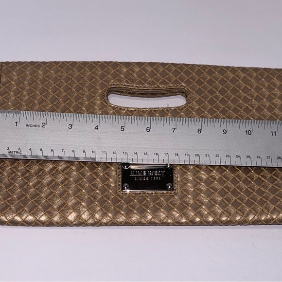 Nine West Medium Beige Envelope Clutch - Picture 4 of 8